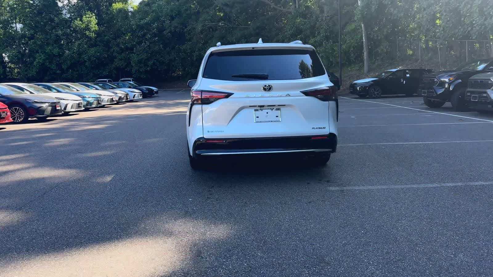 Thumbnail: 2026 Toyota Sienna - 7
