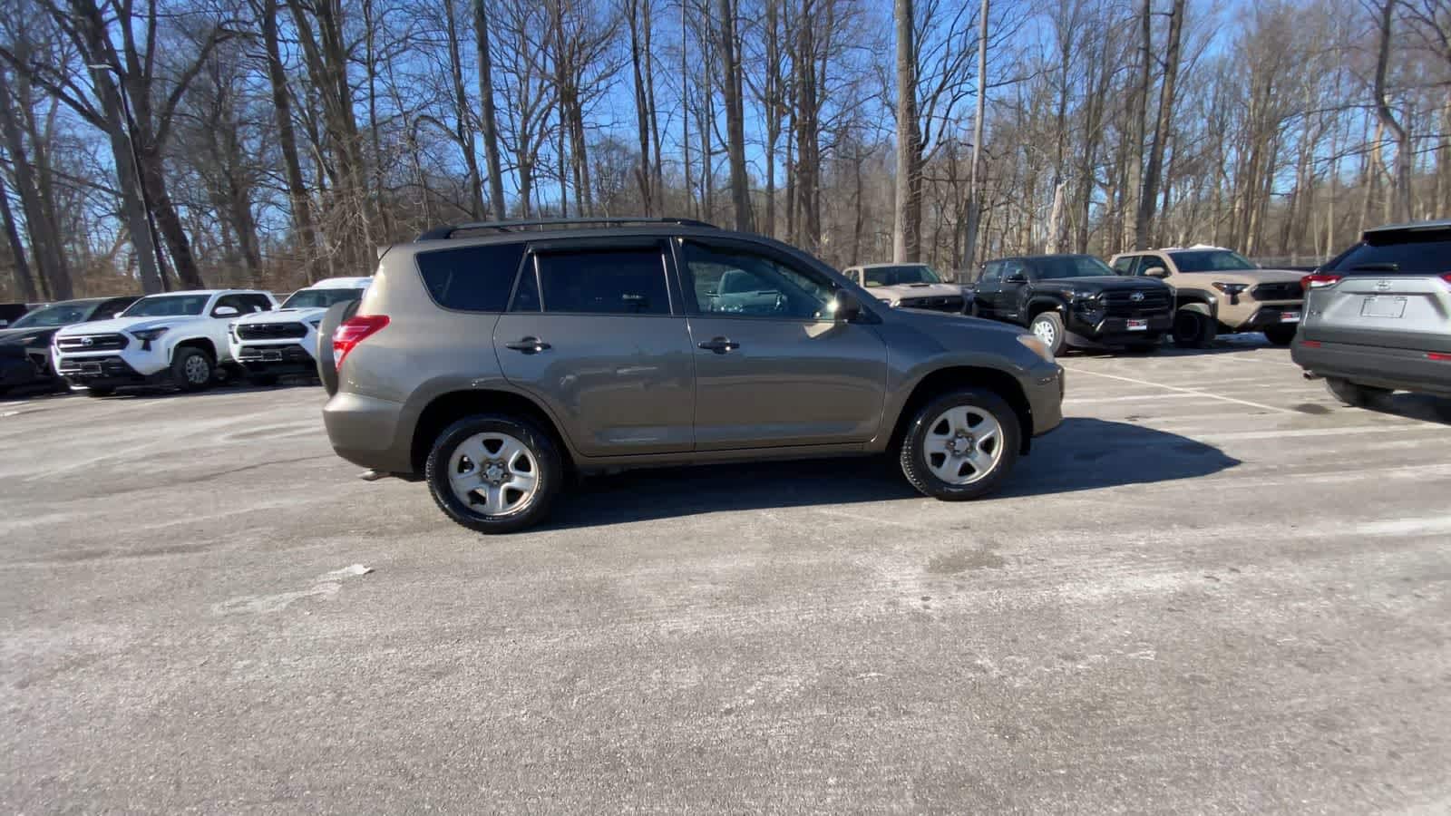 Thumbnail: 2011 Toyota RAV4 - 9