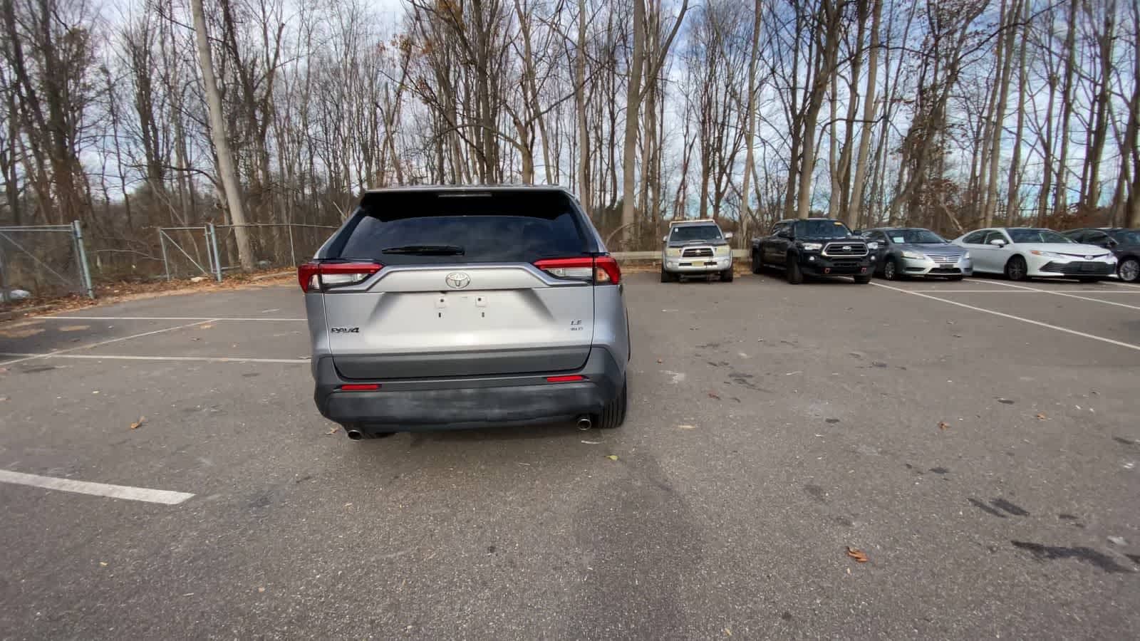 Thumbnail: 2020 Toyota RAV4 - 14