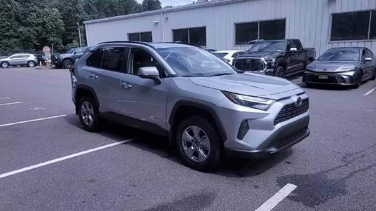 Thumbnail: 2025 Toyota RAV4 - 2