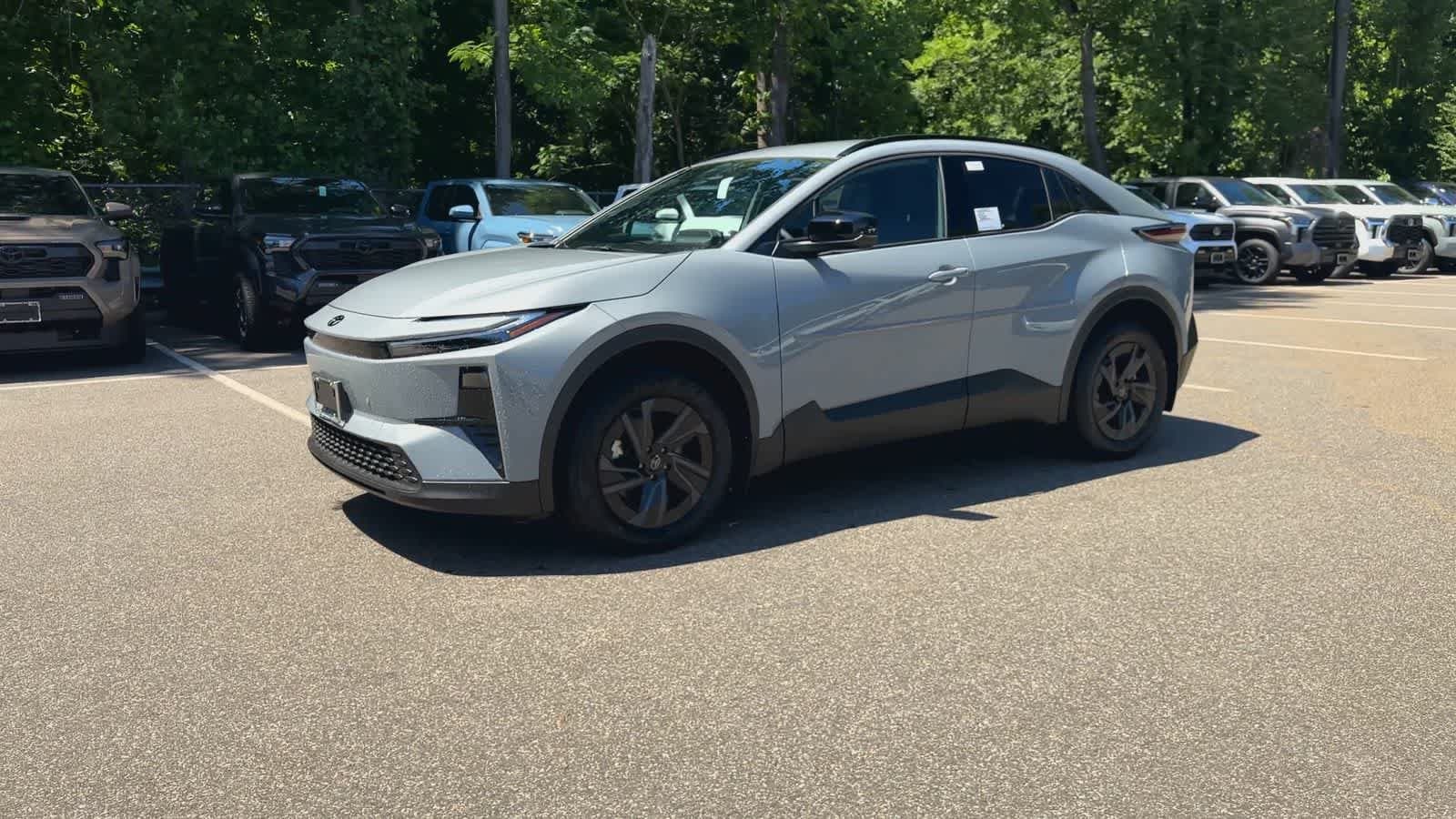 Thumbnail: 2026 Toyota C-HR - 4