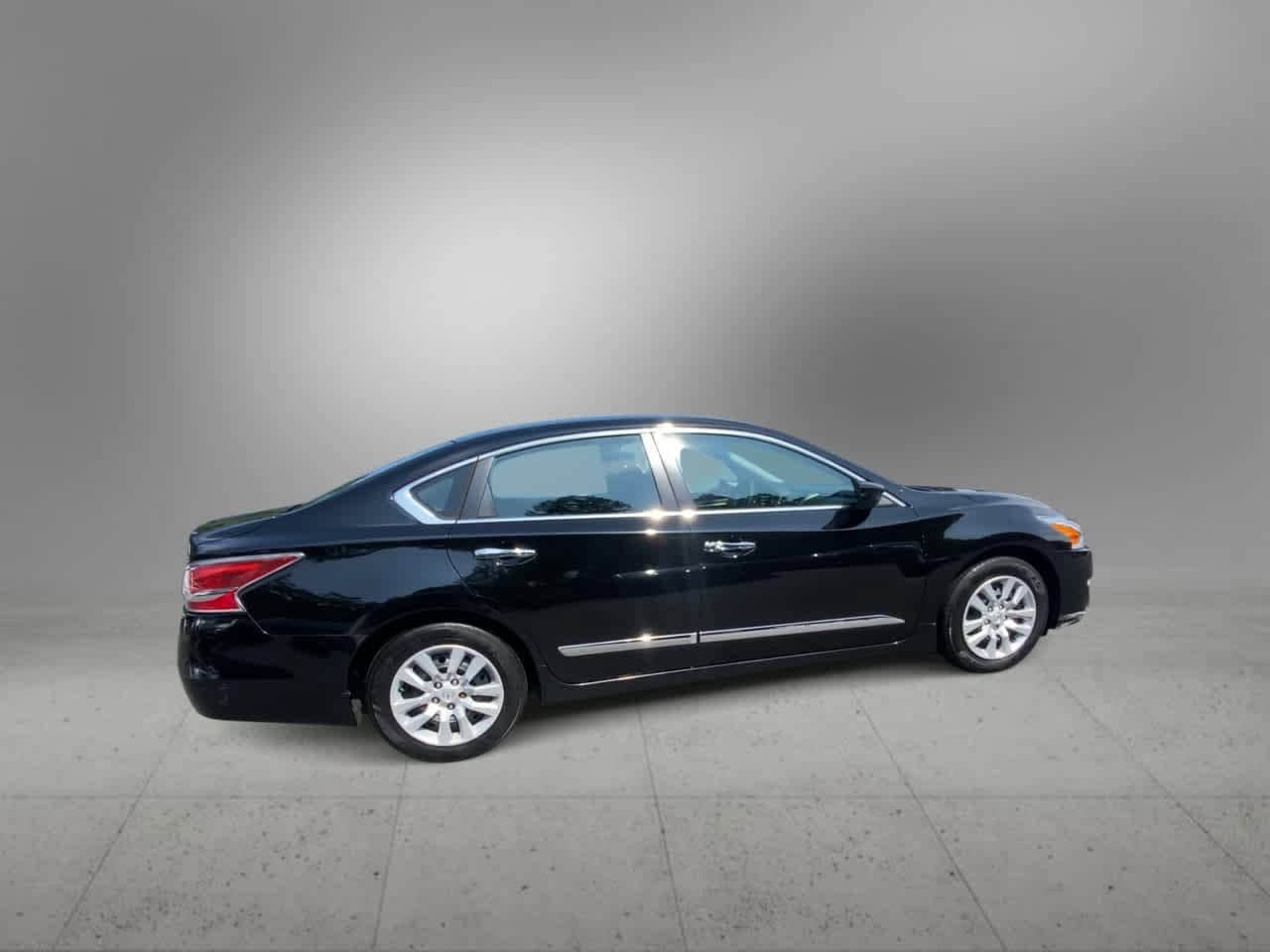 Thumbnail: 2015 Nissan Altima - 2