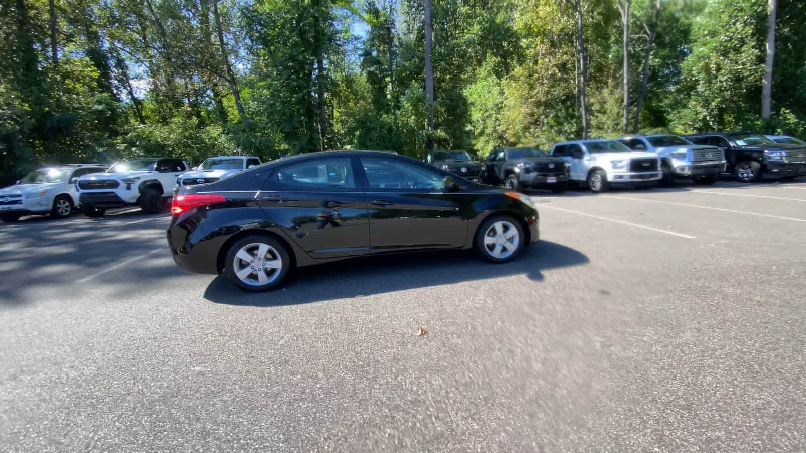 Thumbnail: 2013 Hyundai Elantra - 9