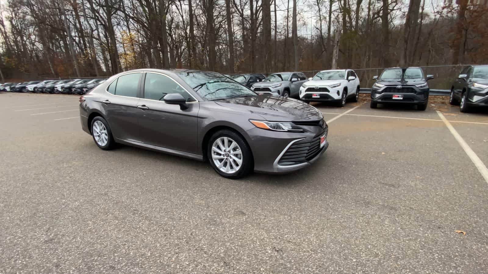 Thumbnail: 2023 Toyota Camry - 10