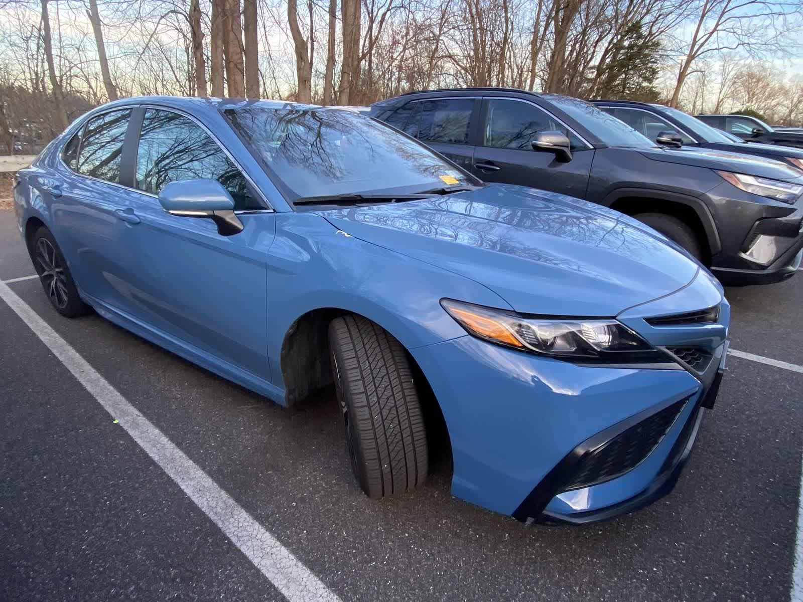 Thumbnail: 2023 Toyota Camry - 9