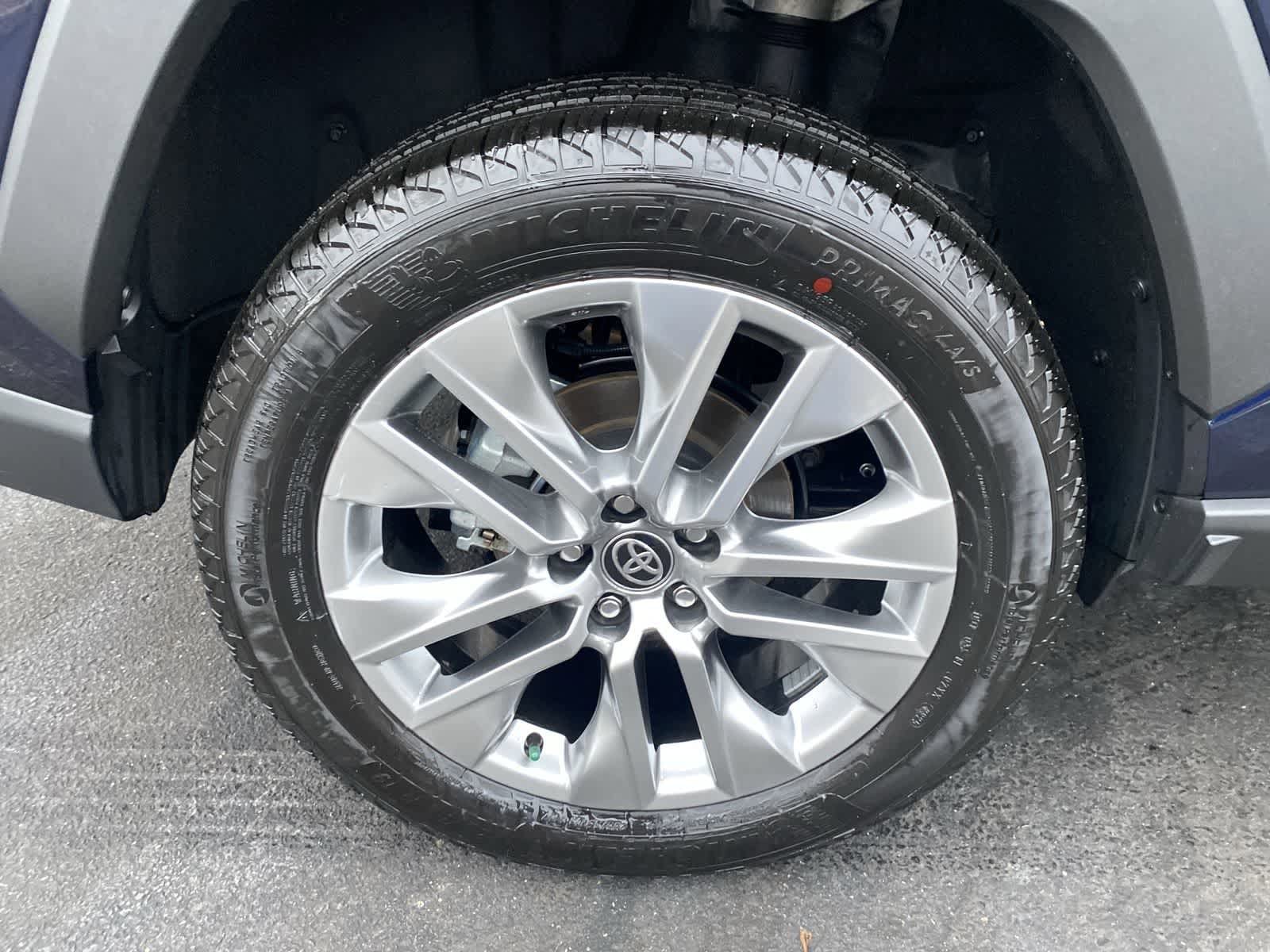 Thumbnail: 2025 Toyota RAV4 - 23