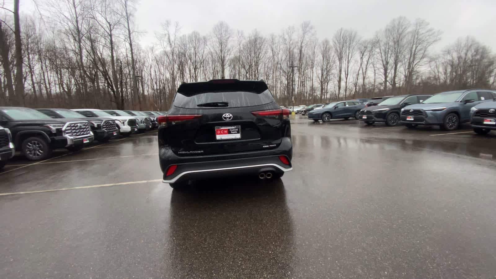 Thumbnail: 2025 Toyota Highlander - 13