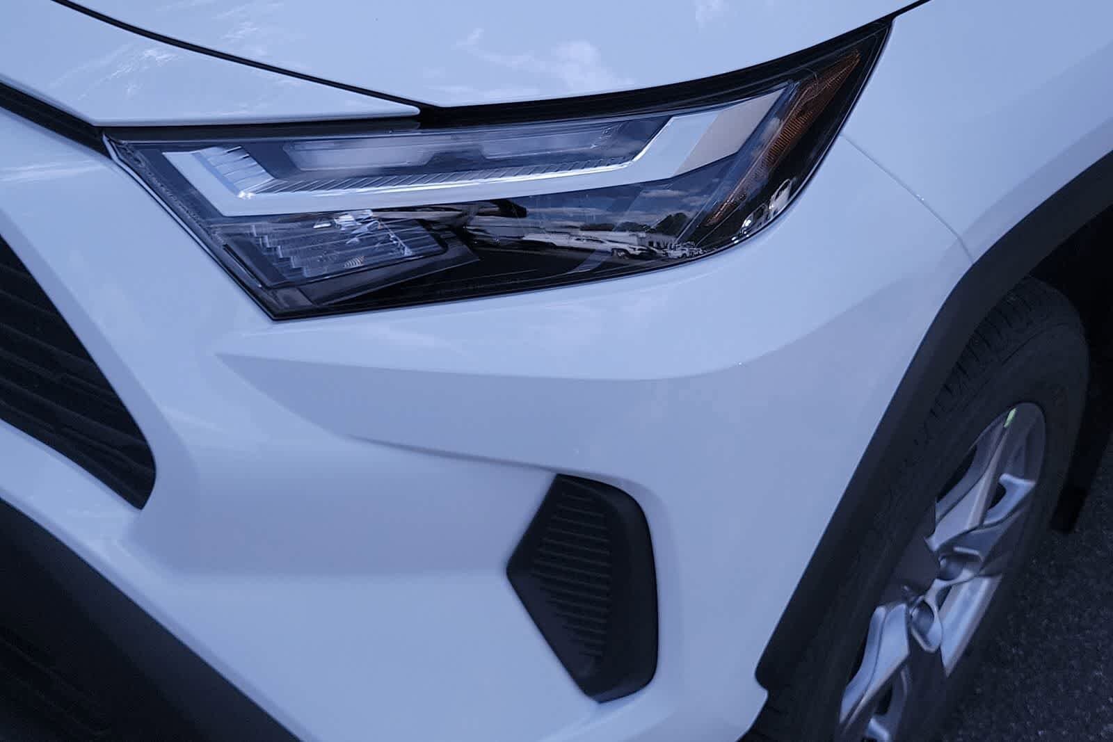 Thumbnail: 2025 Toyota RAV4 - 10