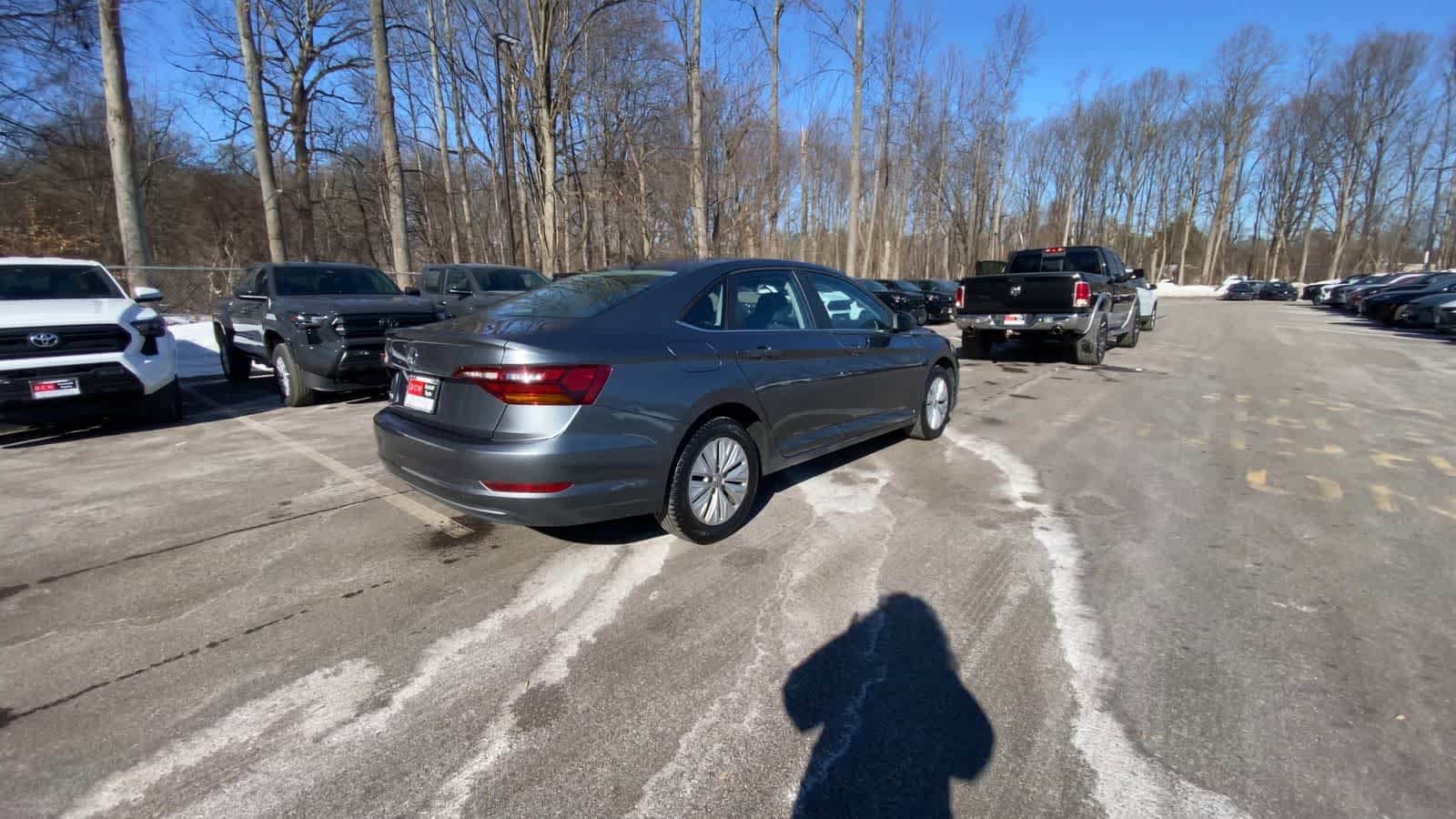 Thumbnail: 2019 Volkswagen Jetta - 16