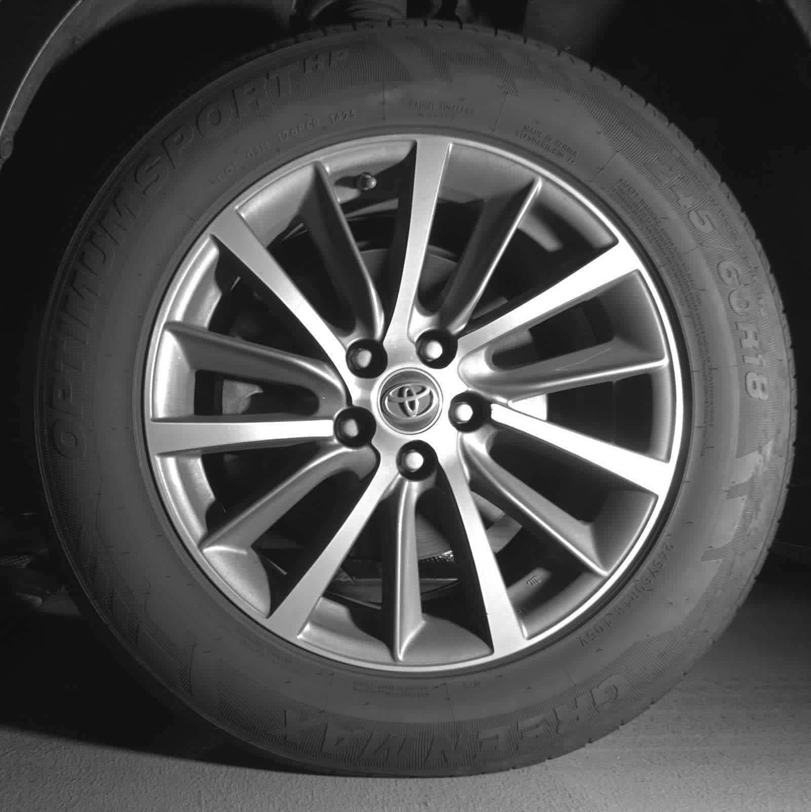Thumbnail: 2019 Toyota Highlander - 11