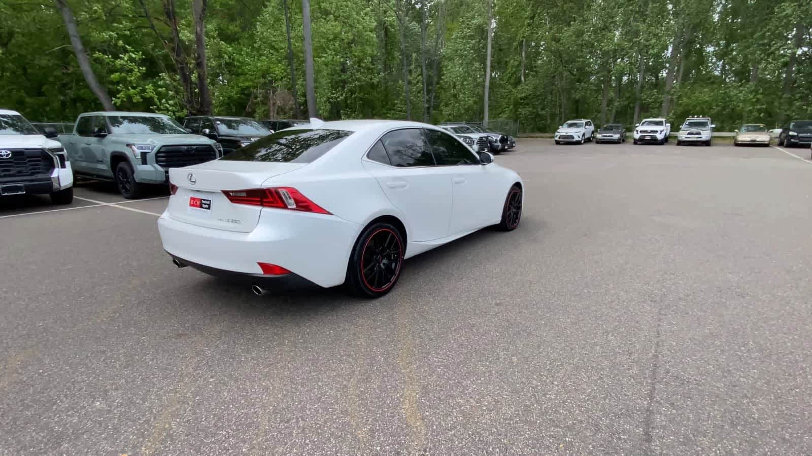 Thumbnail: 2015 Lexus IS - 8