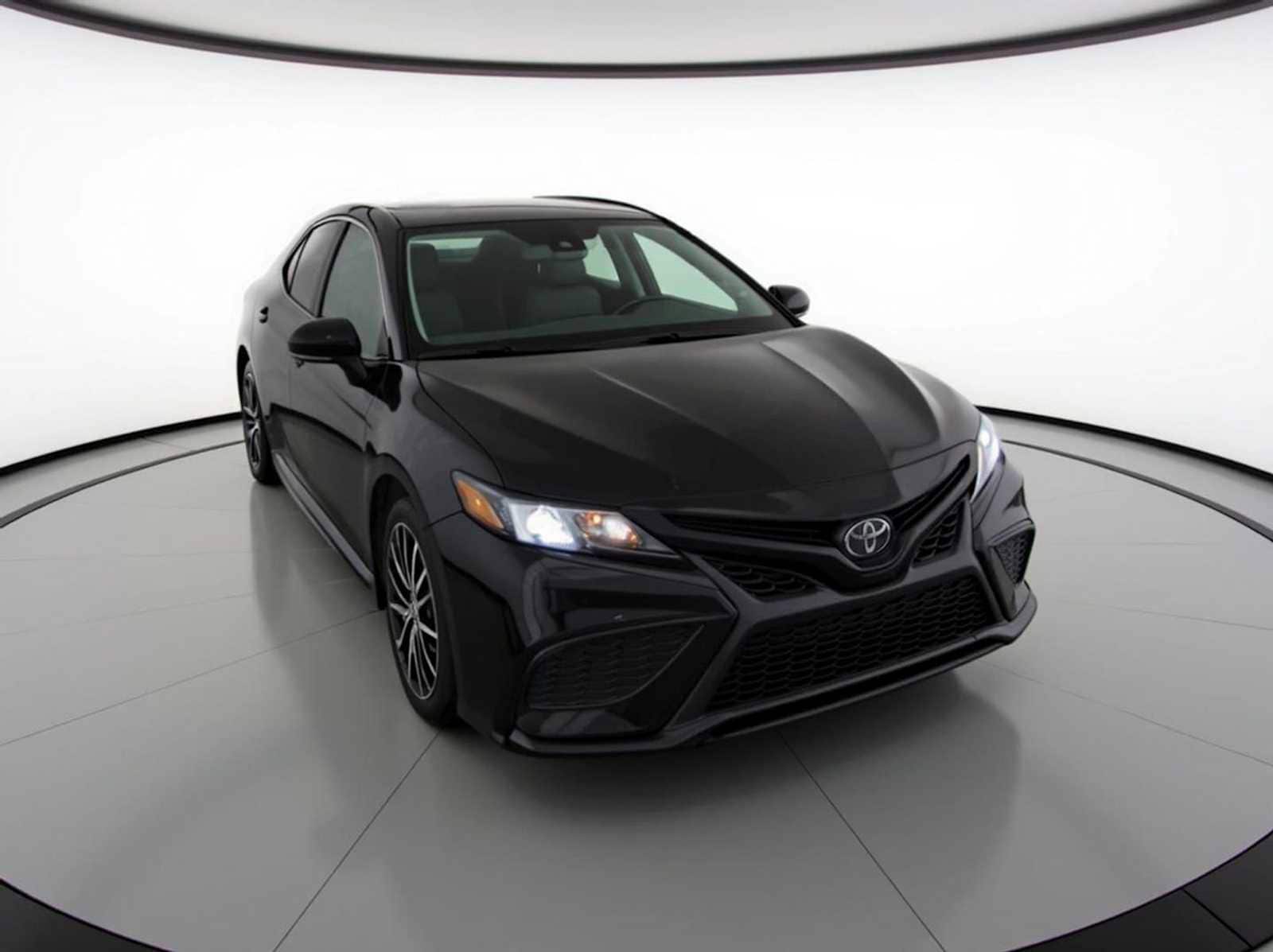 Thumbnail: 2023 Toyota Camry - 3
