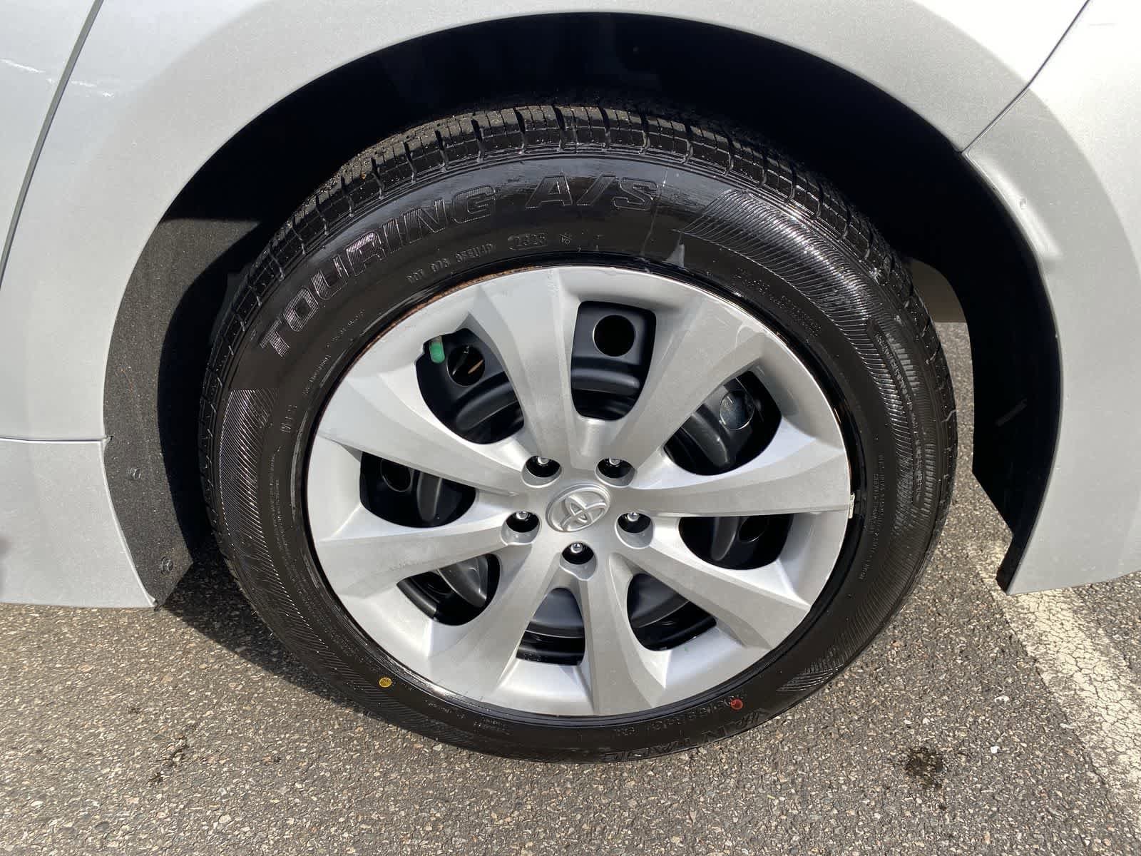 Thumbnail: 2025 Toyota Corolla - 13