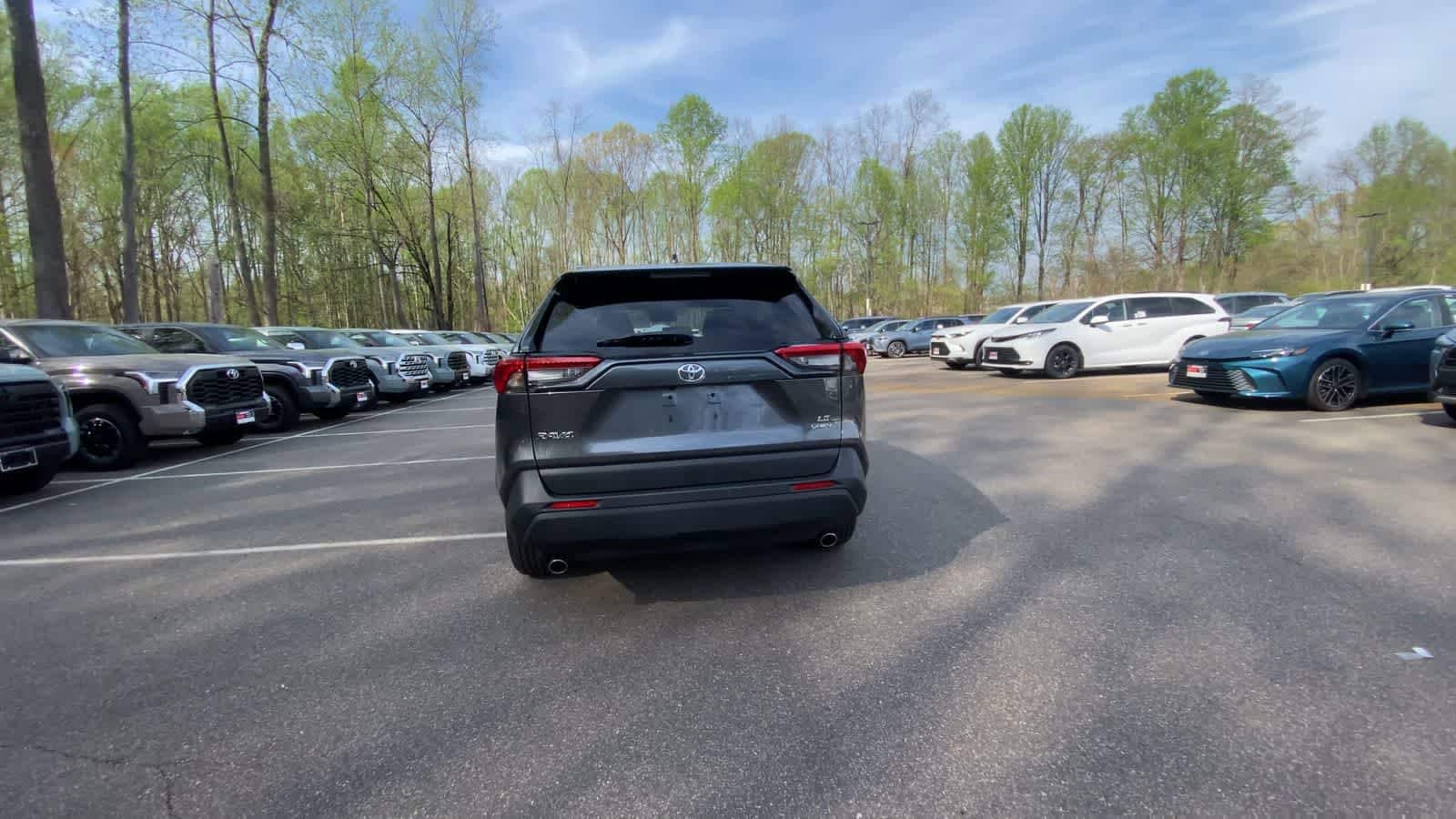 Thumbnail: 2025 Toyota RAV4 - 11