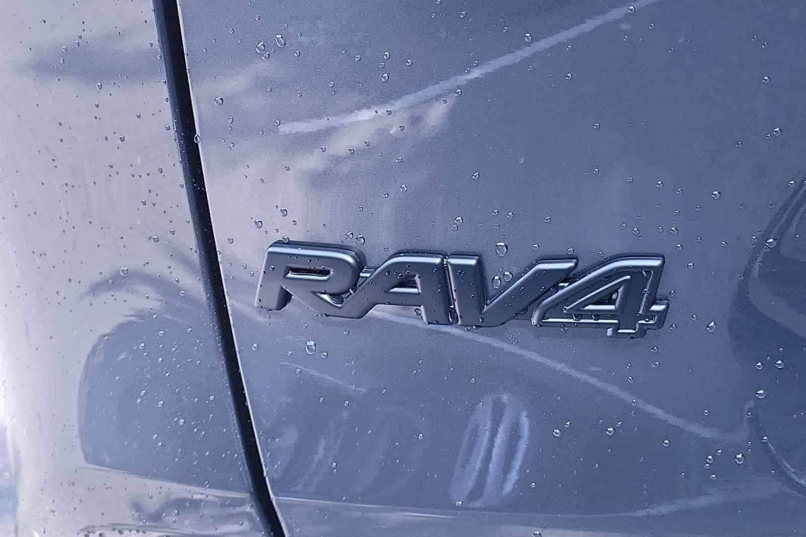 Thumbnail: 2025 Toyota RAV4 - 14