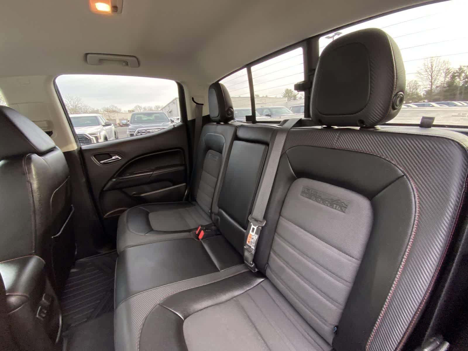 Thumbnail: 2017 GMC Canyon - 30