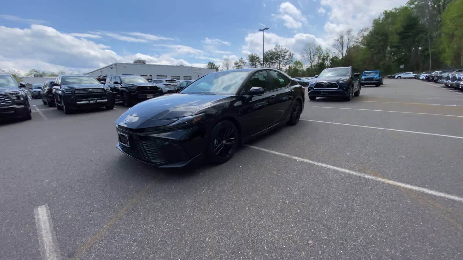 Thumbnail: 2025 Toyota Camry - 5