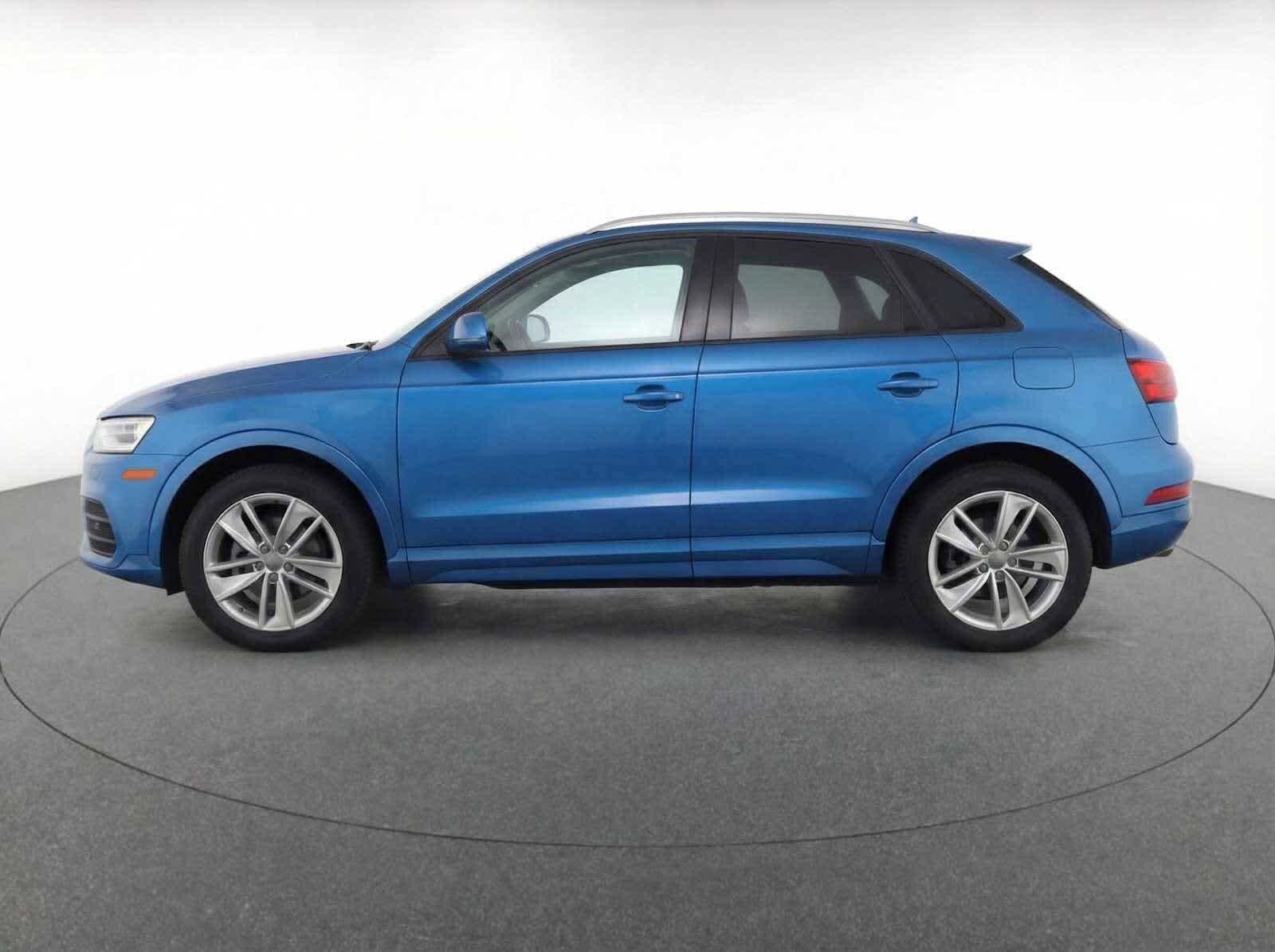Thumbnail: 2017 Audi Q3 - 6