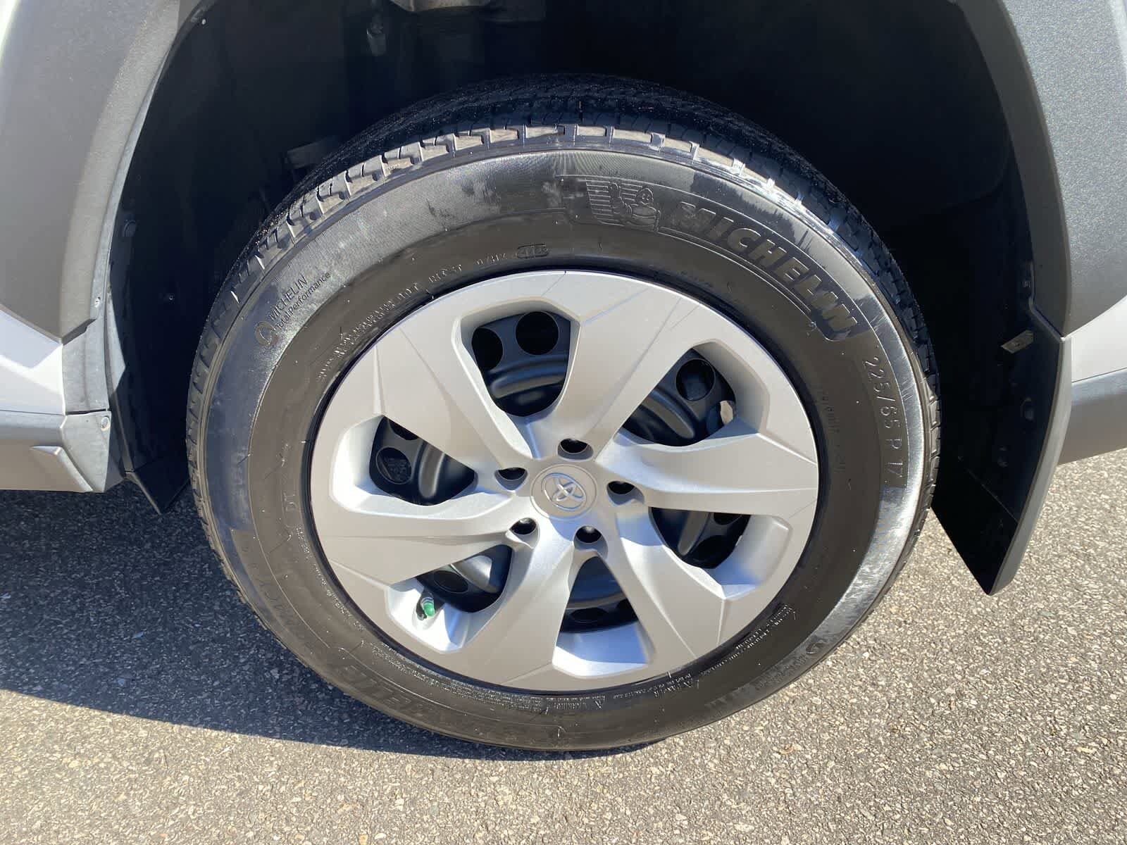 Thumbnail: 2023 Toyota RAV4 - 15