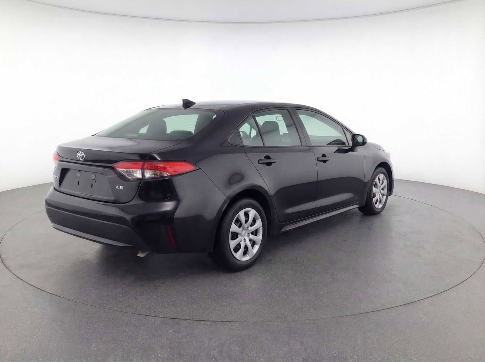 Thumbnail: 2025 Toyota Corolla - 5