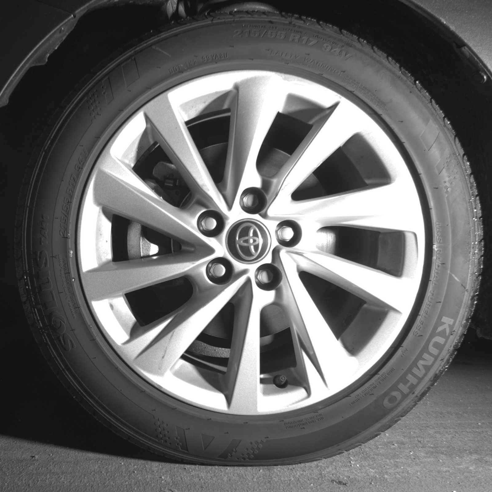 Thumbnail: 2024 Toyota Camry - 10