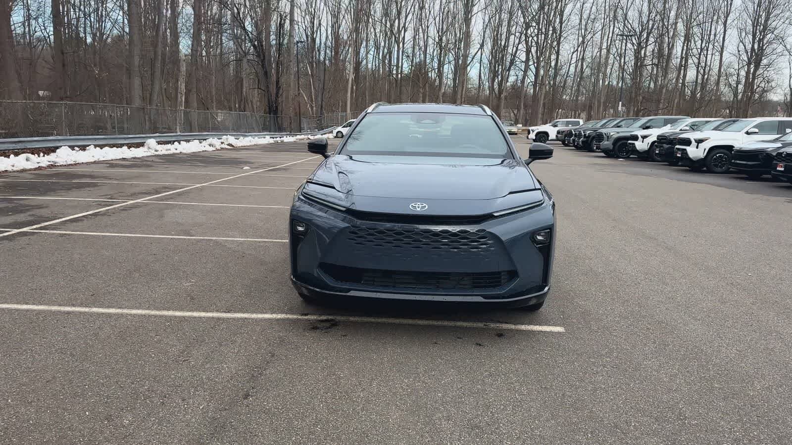 Thumbnail: 2026 Toyota Crown Signia - 3