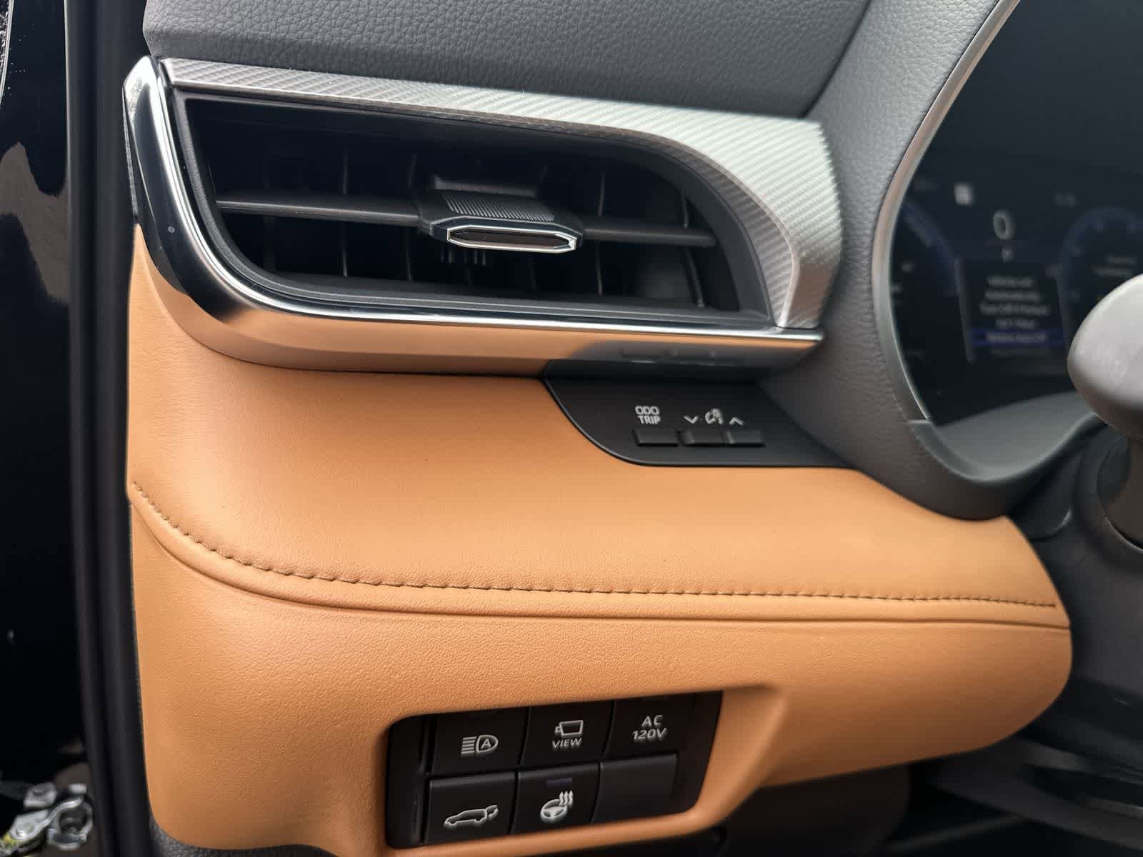 Thumbnail: 2026 Toyota Highlander - 25