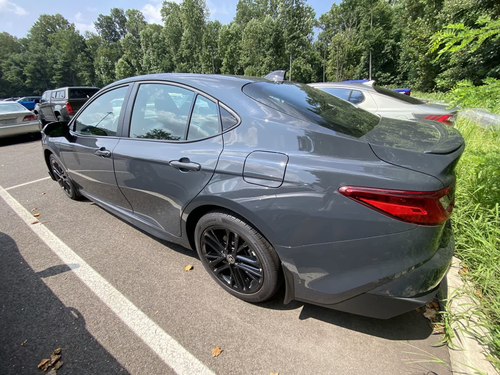 Thumbnail: 2025 Toyota Camry - 9