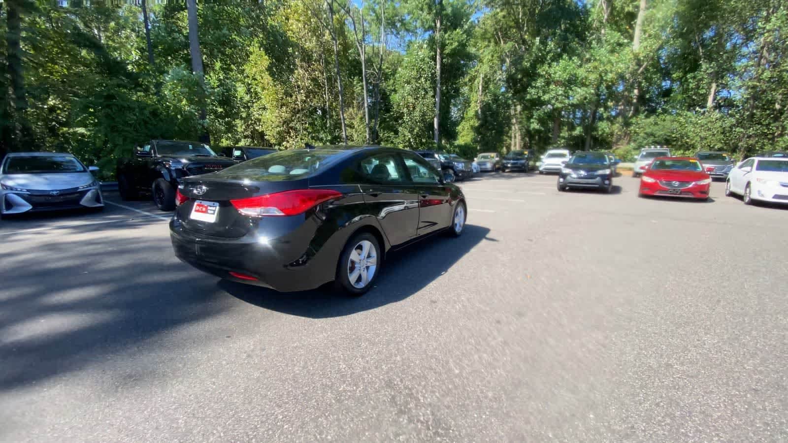Thumbnail: 2013 Hyundai Elantra - 8
