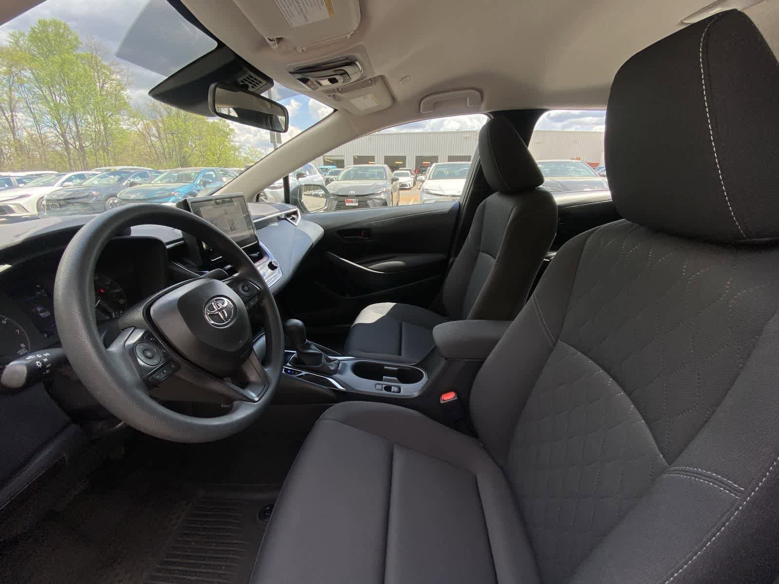 Thumbnail: 2025 Toyota Corolla - 18