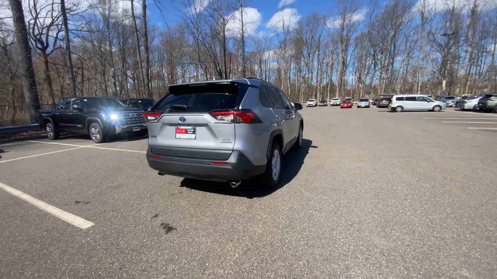 Thumbnail: 2021 Toyota RAV4 - 12