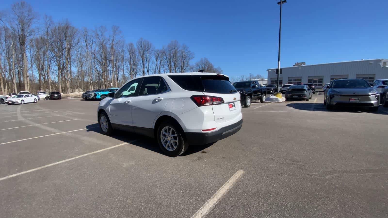 Thumbnail: 2024 Chevrolet Equinox - 13