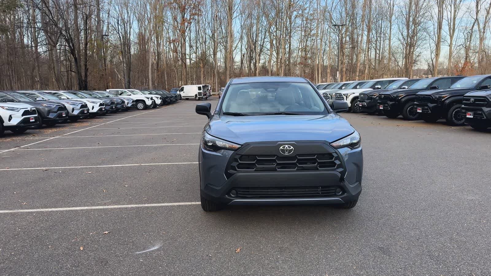 2026 Toyota Corolla Cross L photo 3