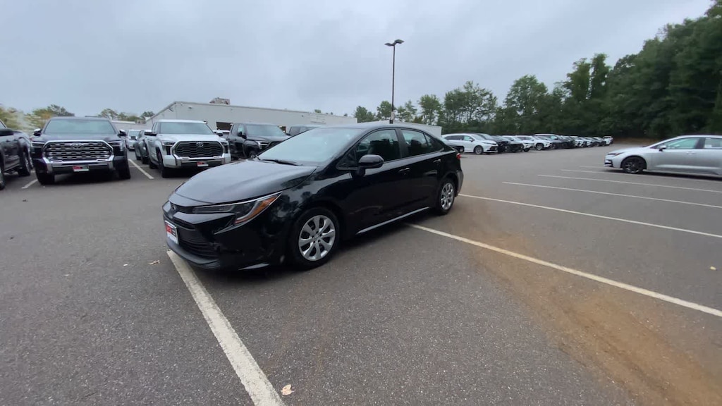 Used 2023 Toyota Corolla LE Sedan