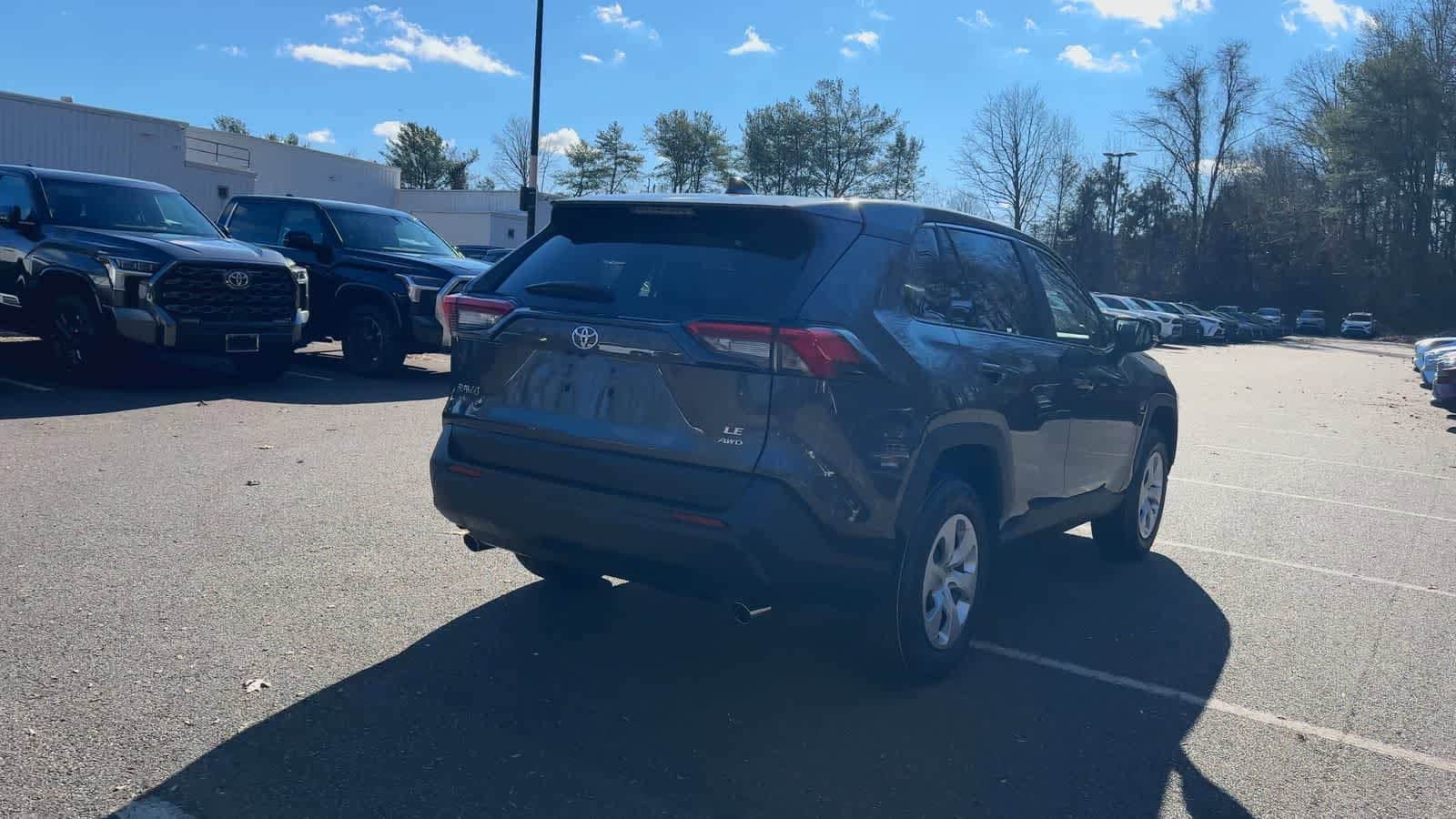 Thumbnail: 2025 Toyota RAV4 - 8