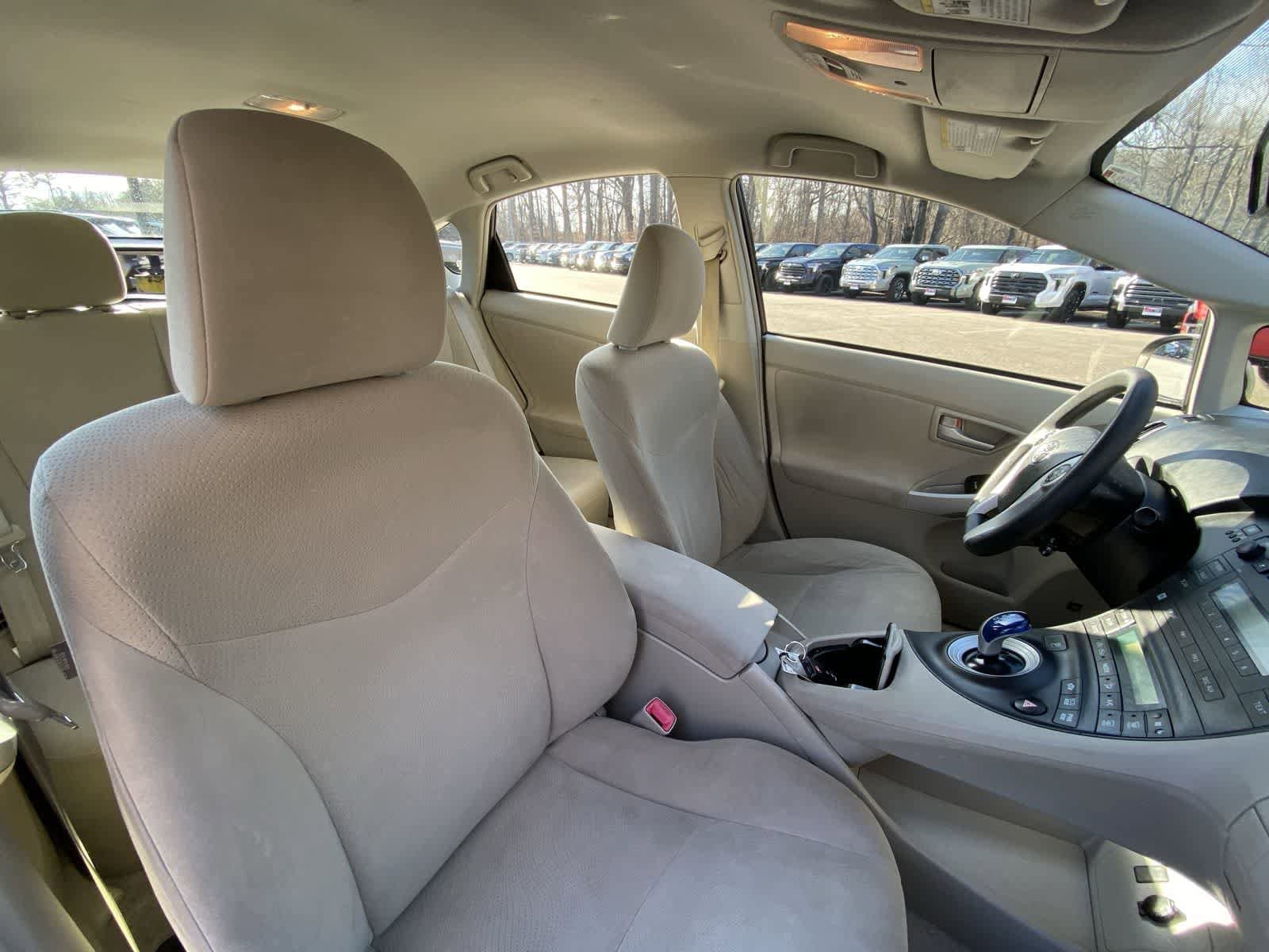 Thumbnail: 2011 Toyota Prius - 26