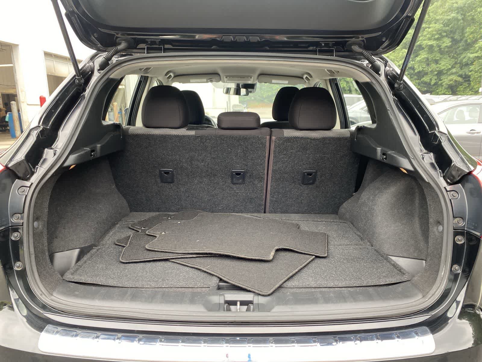Thumbnail: 2019 Nissan Rogue Sport - 10