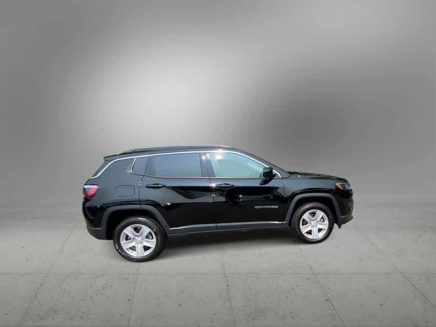 Thumbnail: 2022 Jeep Compass - 3