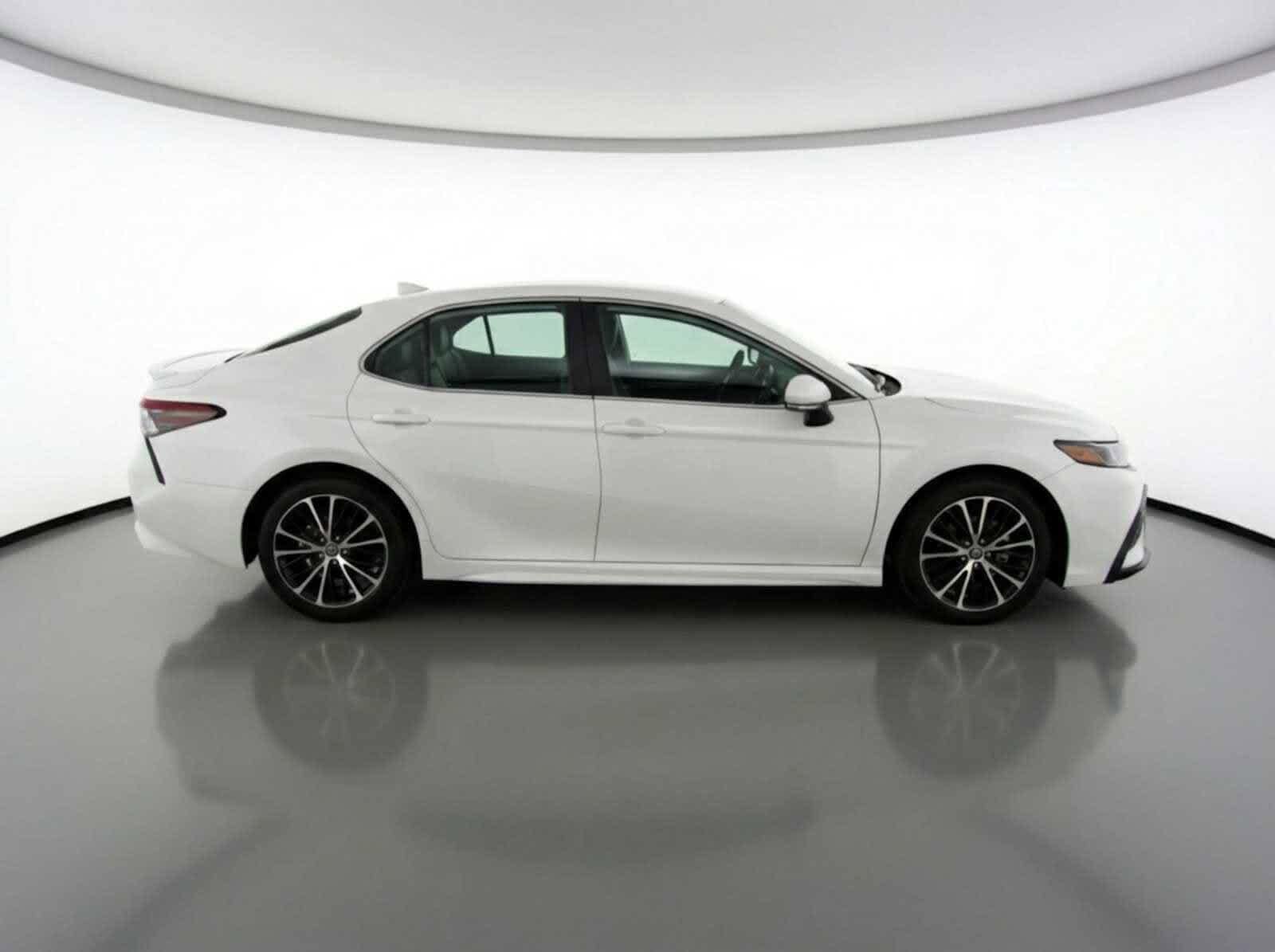 Thumbnail: 2023 Toyota Camry - 8