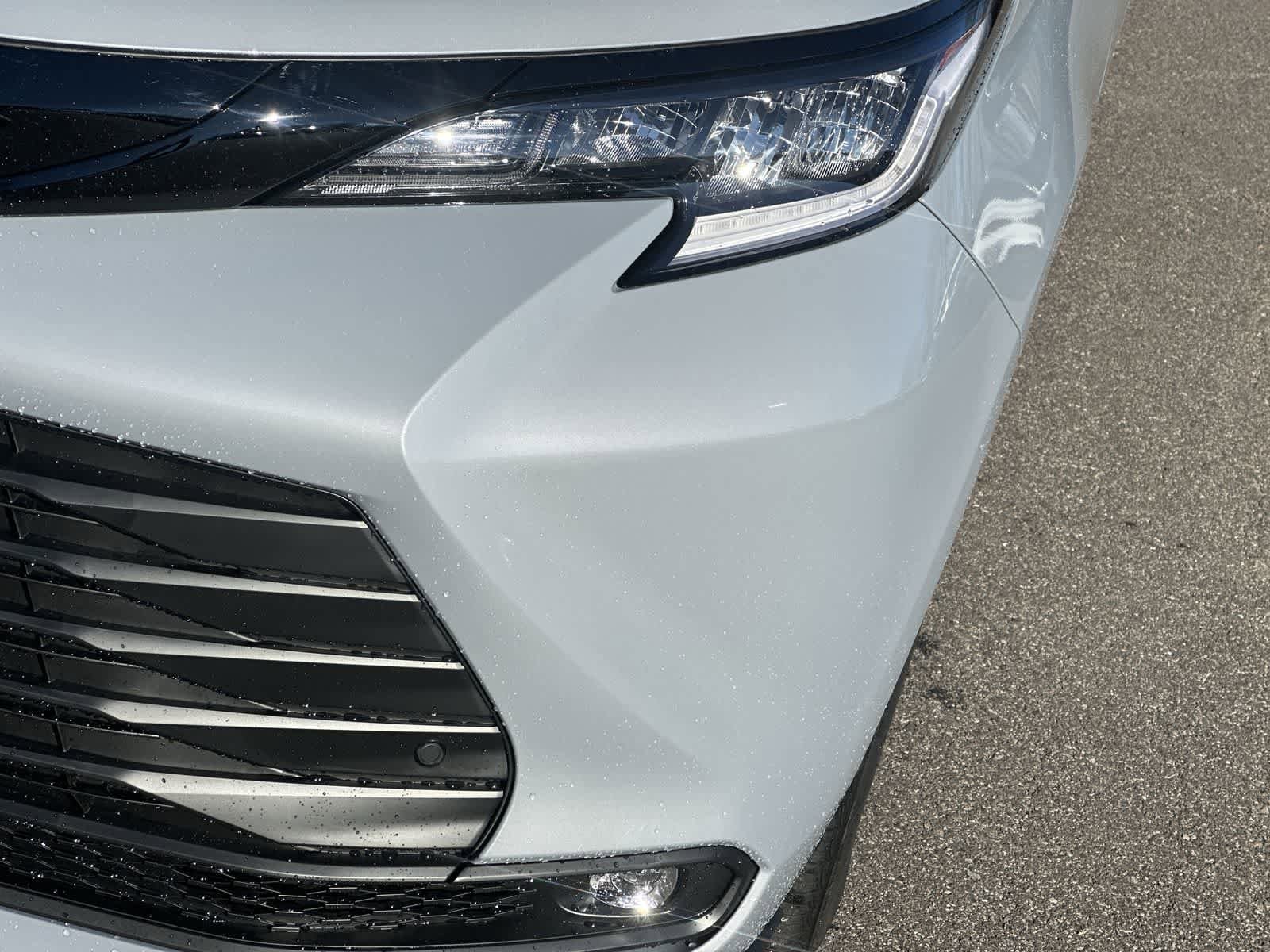 Thumbnail: 2026 Toyota Sienna - 11