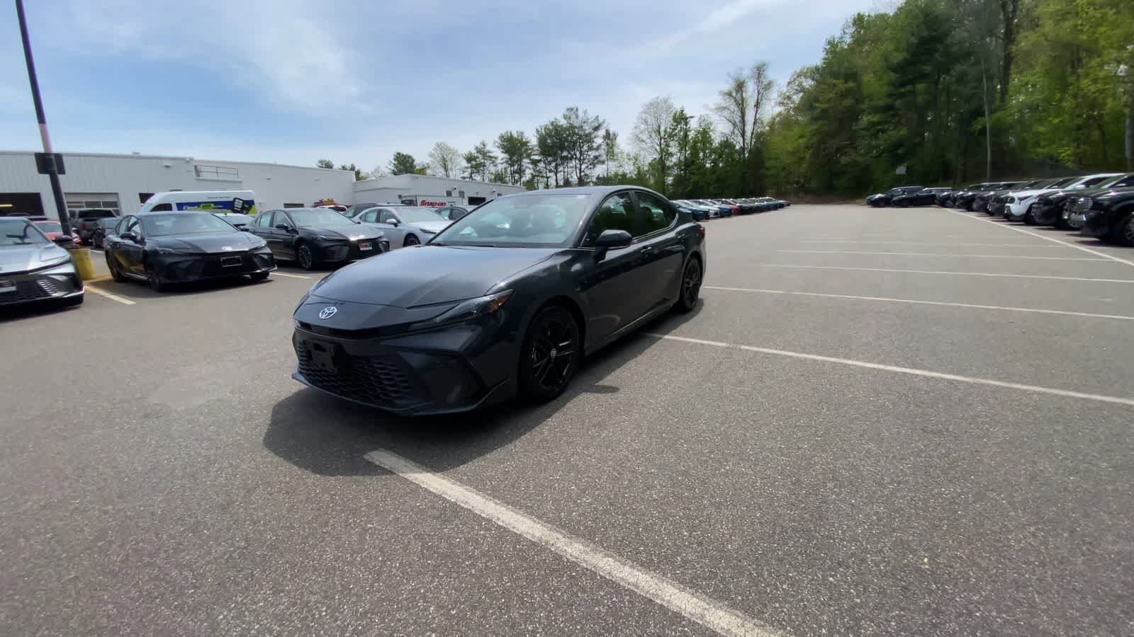Thumbnail: 2025 Toyota Camry - 4