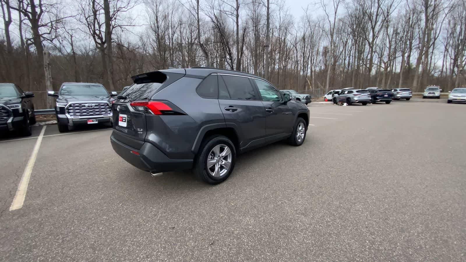 Thumbnail: 2025 Toyota RAV4 - 8