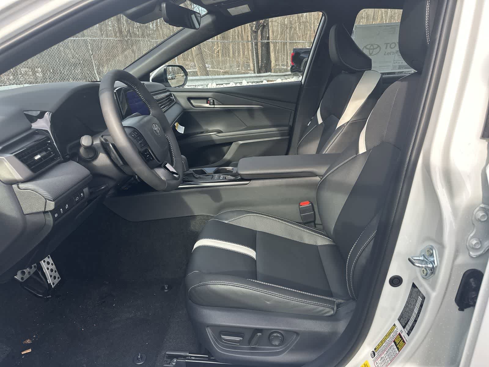 Thumbnail: 2026 Toyota Camry - 32