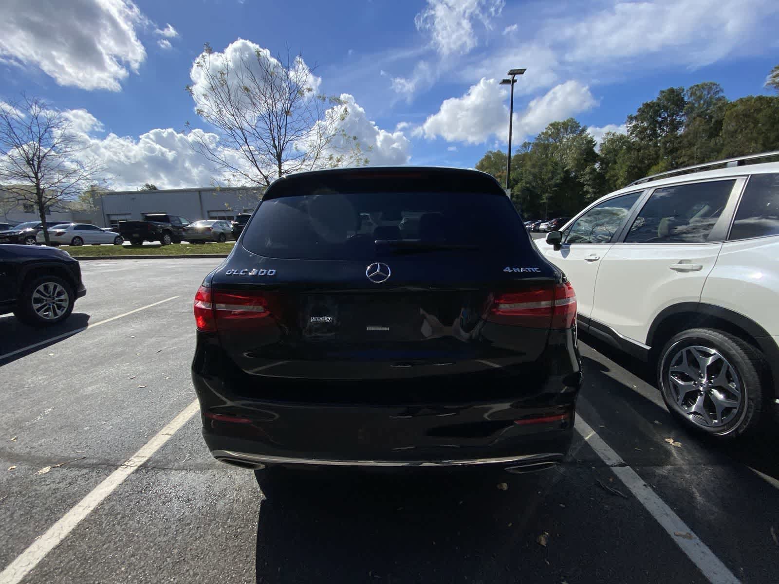 Thumbnail: 2016 Mercedes-Benz GLC - 8