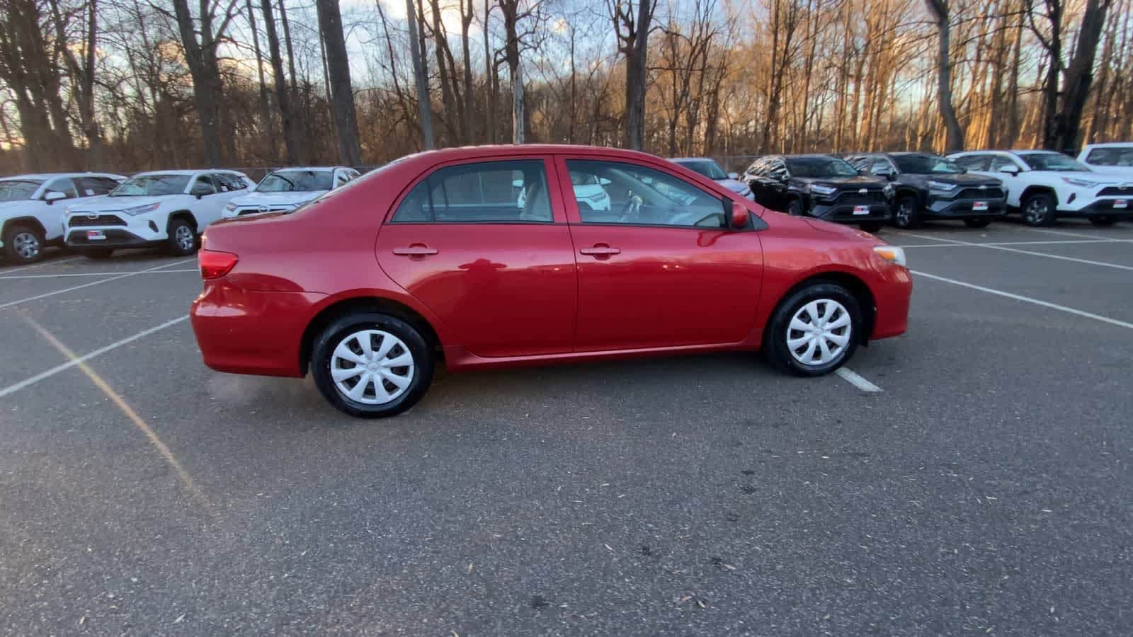 Thumbnail: 2013 Toyota Corolla - 17