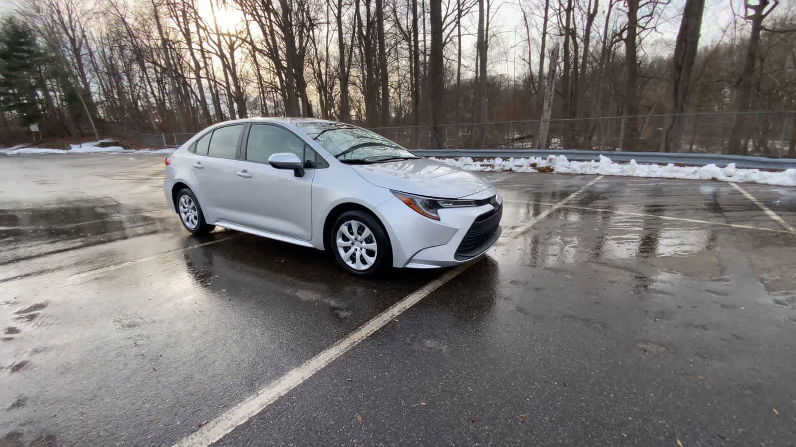 Thumbnail: 2024 Toyota Corolla - 2