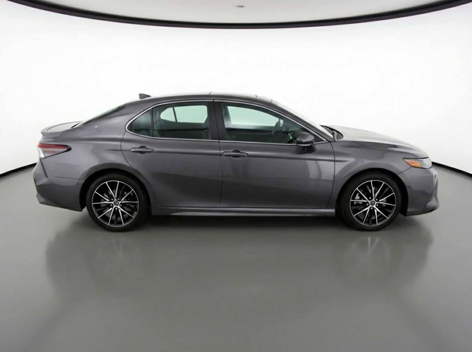 Thumbnail: 2023 Toyota Camry - 6