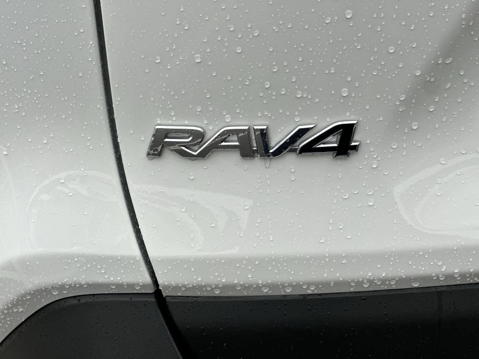 Thumbnail: 2025 Toyota RAV4 - 15