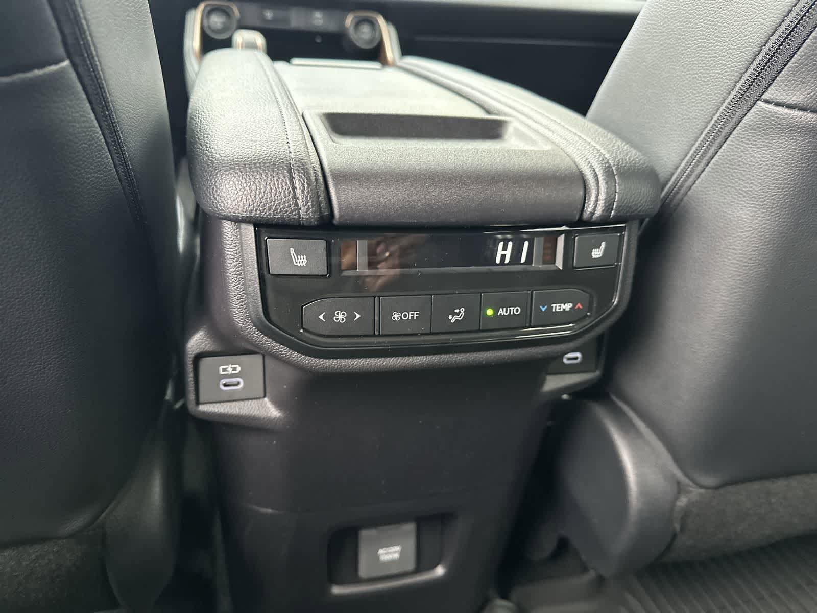 Thumbnail: 2026 Toyota Grand Highlander - 27