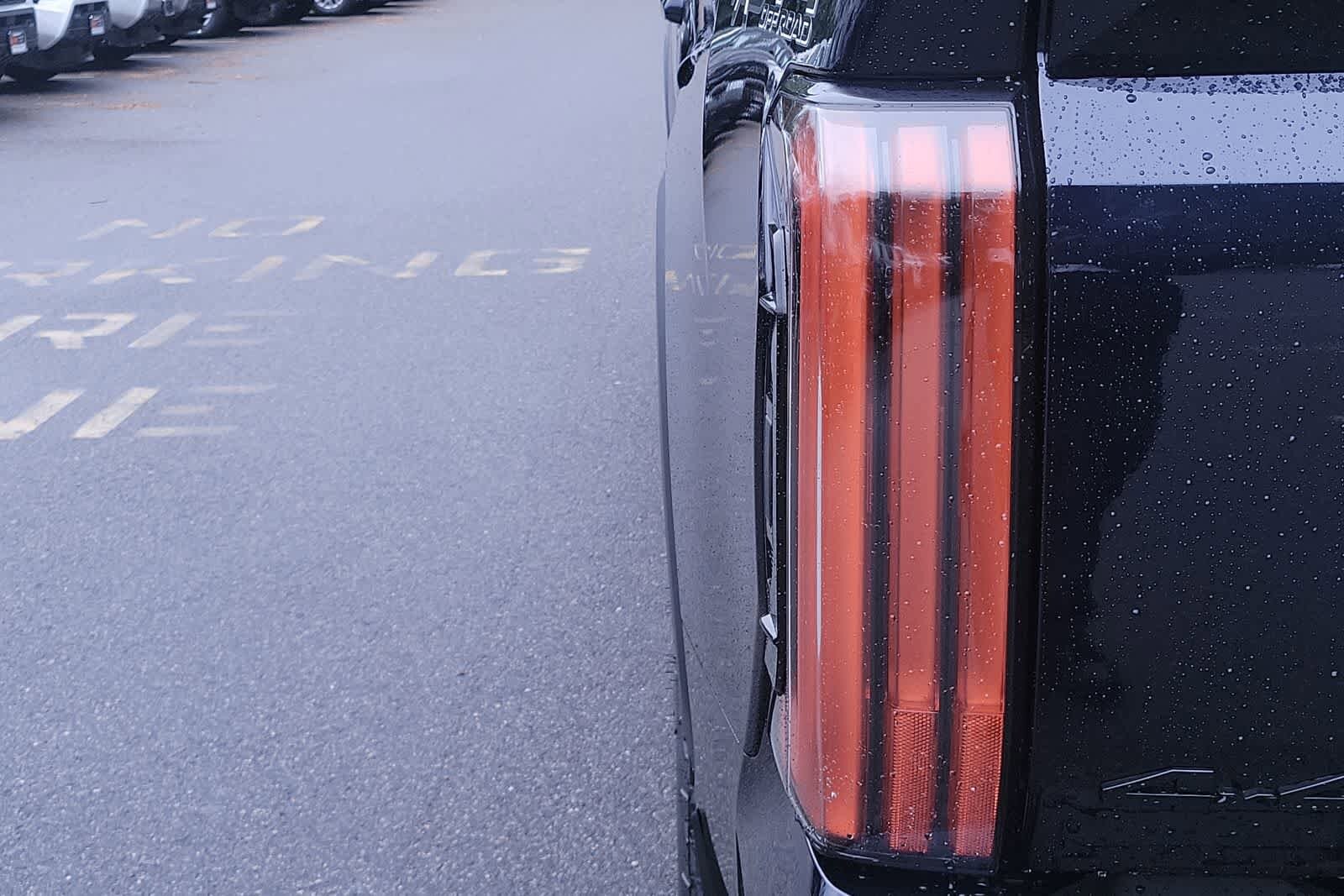 2025 Toyota Tundra Limited 18